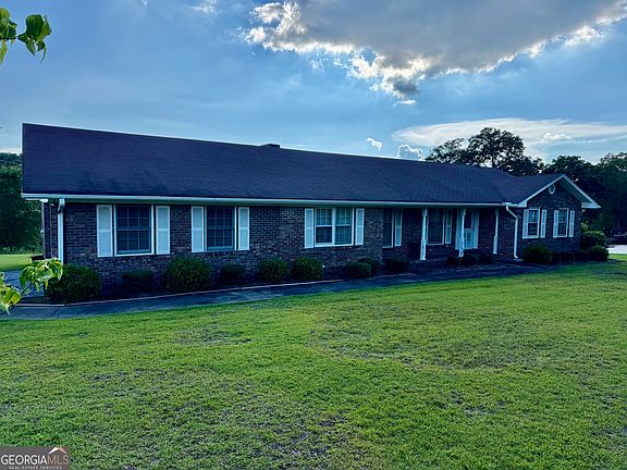 4th image of 1245 Crestview Dr