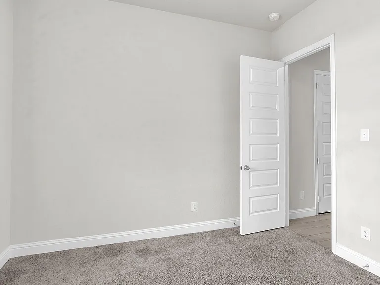 7243 Crowell Ave — Photo 6