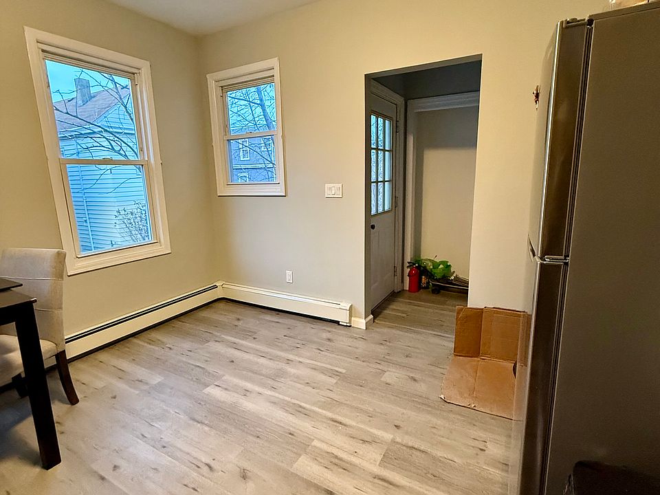 1st image of 181 Day St Floor 1