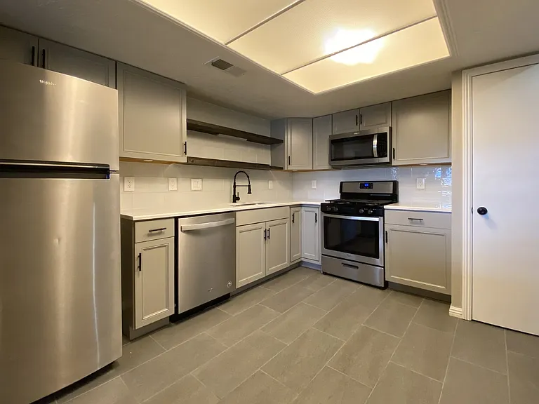 837-1D Country Club Dr SE — Photo 12