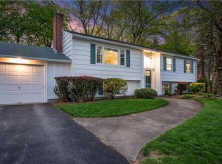 29 Haley Rd, Warwick, RI 02889