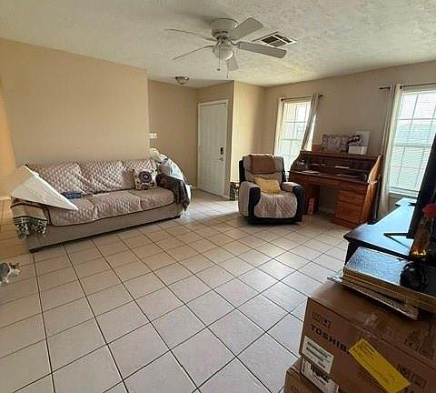 2nd image of 1025 Zach Rd