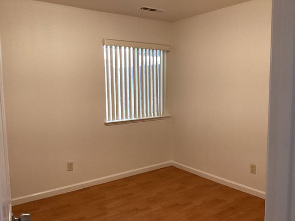 5th image of 1786 Reinelt Ave APT 1