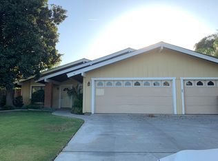 3417 Steinbeck Way, Bakersfield, CA 93311