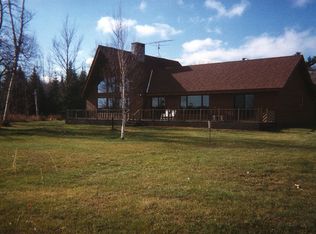 244 Shot Point Dr, Marquette, MI 49855
