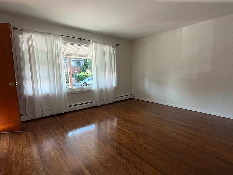 696 Avenue E #1 — Photo 14