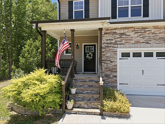 4th image of 20 Mitchell Ridge Dr