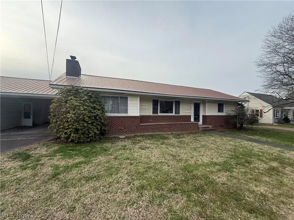 1001 Stadium Dr, Saint Marys, WV 26170