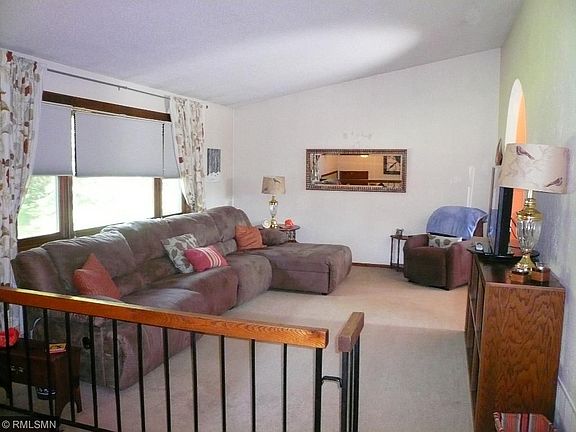 5th image of 20411 Enfield Ave N