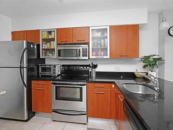 5th image of 777 NE 62nd St APT C500