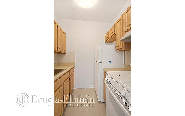 Sold by Douglas Elliman | media 31