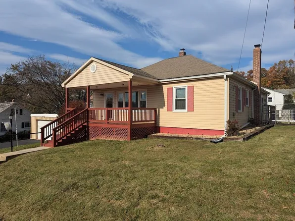 511 Spottswood Rd, Staunton, VA 24401