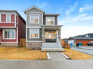 131 E Redstone Blvd NE, Calgary, AB T3N 0R3