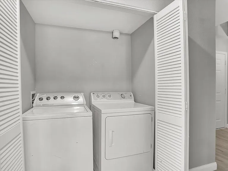 6425 S Dayton St #107 — Photo 22