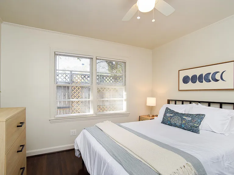Bedroom 2 - Queen Room