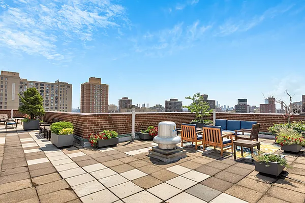 Sold by Compass | media 11