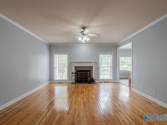 3rd image of 338 Brasfield Dr