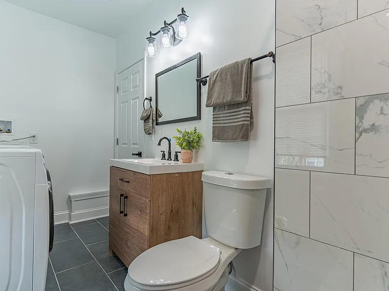 426 Evesham Ave — Photo 14