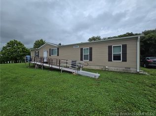 3028 S Middle Fork Lane, Salem, IN 47167
