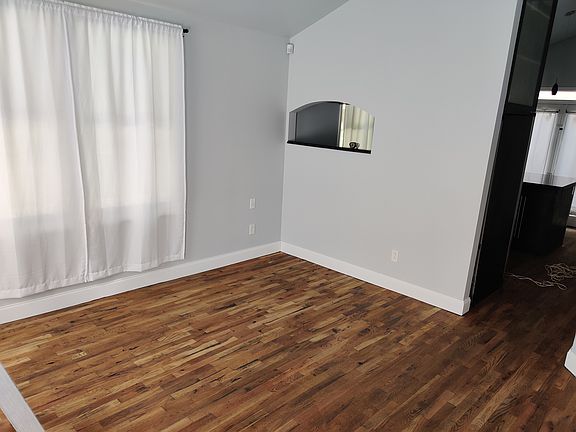4th image of 1408 E 14th Ave