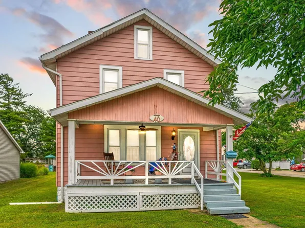 40 Walnut St, Ashville, OH 43103