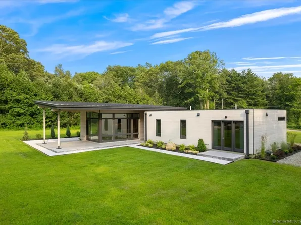 81 Gay Head Road, Canterbury, CT 06331