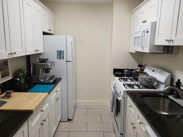33 Pond Ave #915 — Photo 6