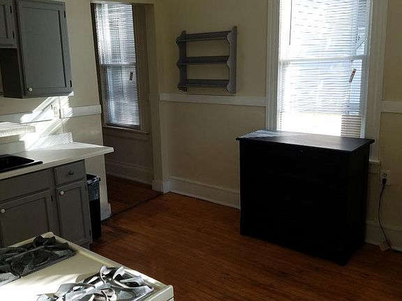 3rd image of 2427 N Booth St Lowr #