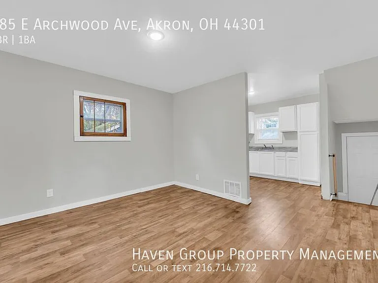 485 E Archwood Ave — Photo 6
