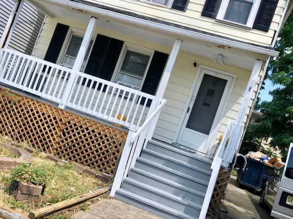 6 John St, Carteret, NJ 07008