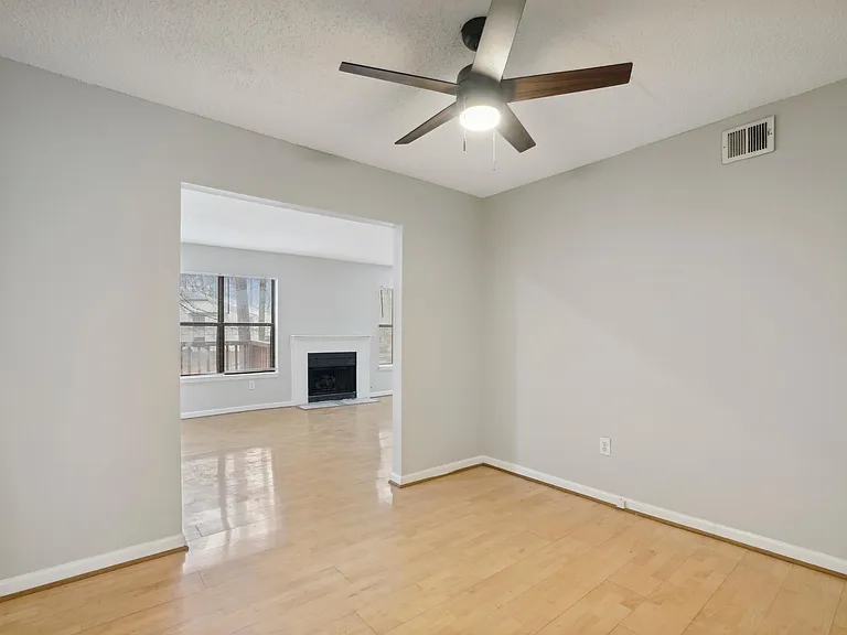 2607 Huntingdon Chase #2607 — Photo 5