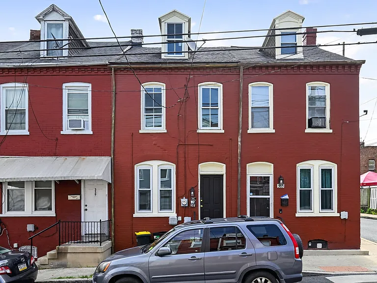 361 Beaver St — Photo 13