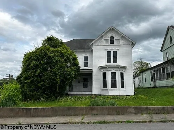 308 S 22nd St, Clarksburg, WV 26301