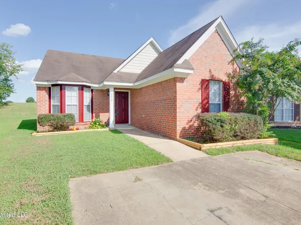 6450 Bentley Cv, Horn Lake, MS 38637