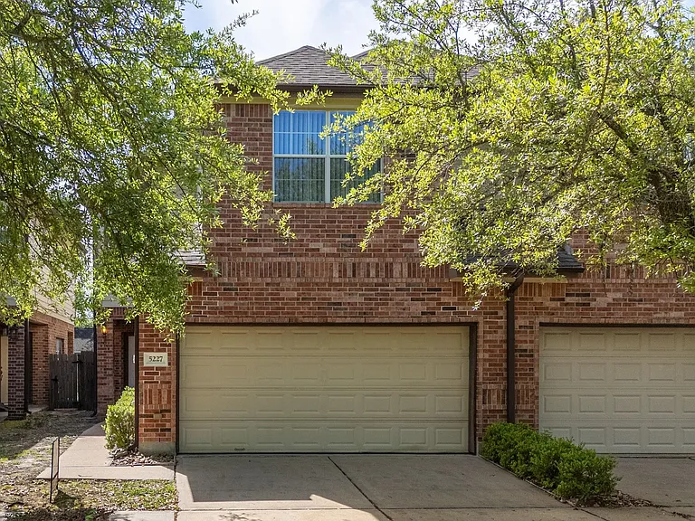 5227 Brinkman Ct — Photo 5