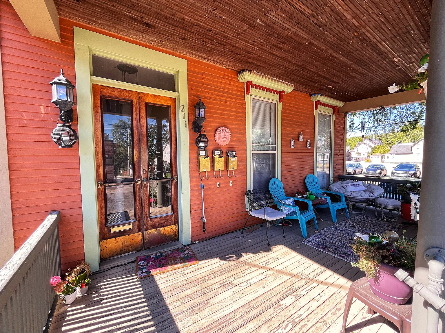 2 bed, 1000 sqft, $1,600 — Photo 1