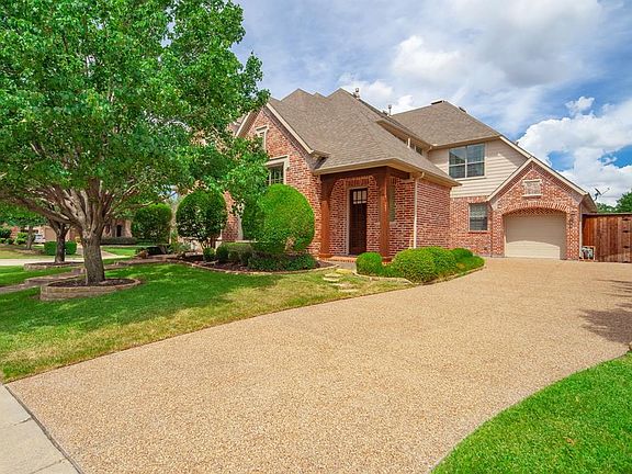 3rd image of 901 Shoreline Ct