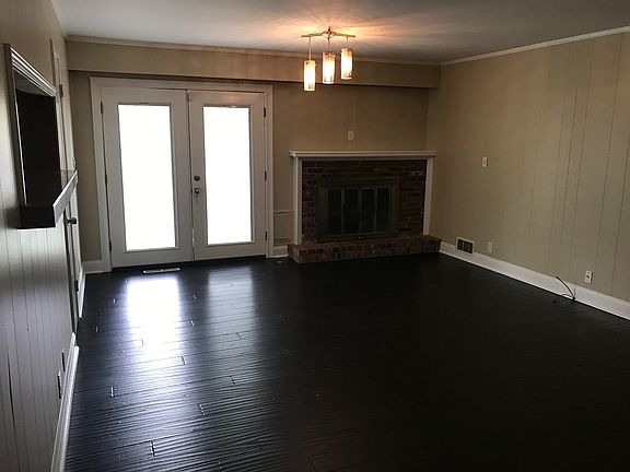 4th image of 9631 Delmar St