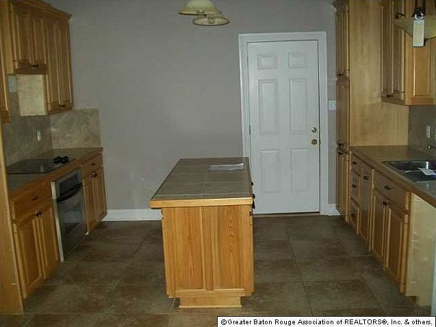 2nd image of 7549 Crepe Myrtle Ln