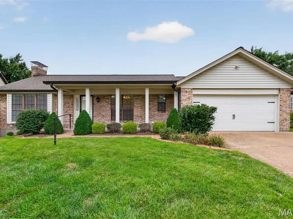 4843 Daltrey Ct, Saint Louis, MO 63129