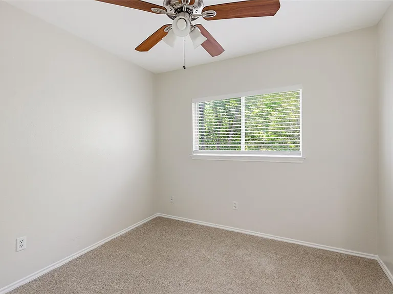 10316 Garbacz Dr — Photo 19