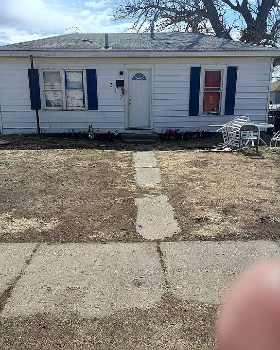 1st image of 312 W 2nd Ave