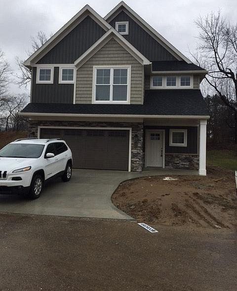 1st image of 2984 Creekside Ct