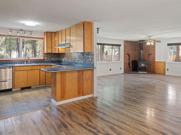 4th image of 153469 Hackamore Ln