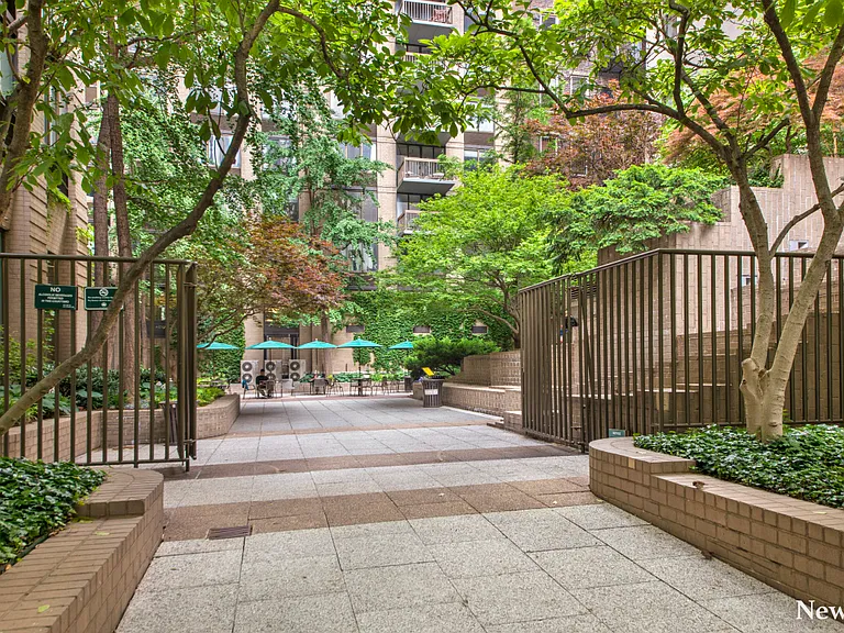 5 E 22nd St #24G — Photo 8