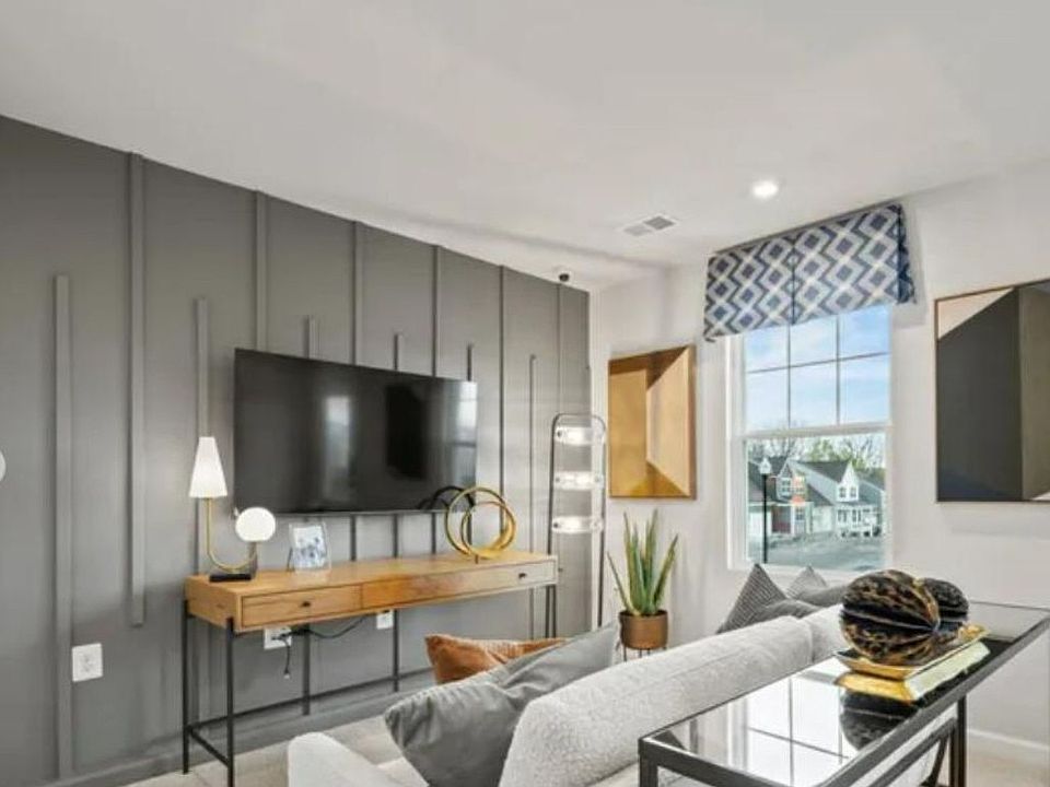 Main Level Office Room