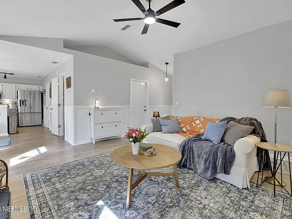 5th image of 6564 ARANCIO Drive W