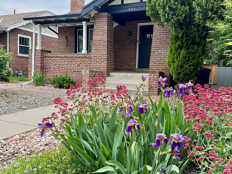 945 N Harrison St — Photo 3