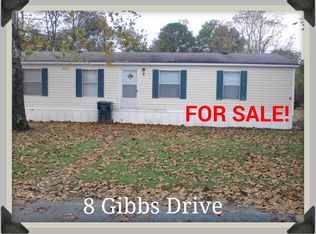 8 Gibbs Dr, Phenix City, AL 36869