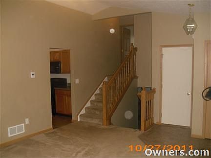 3rd image of 2092 Shetland St
